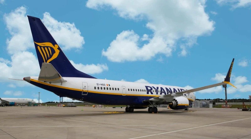 Avi�n de Ryanair en pista. Foto: Ryanair
