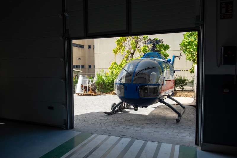 Helic�ptero situado en las nuevas instalaciones del nuevo complejo orientado a la formaci�n aeron�utica de Aviation Group. Foto: Aviation Group 