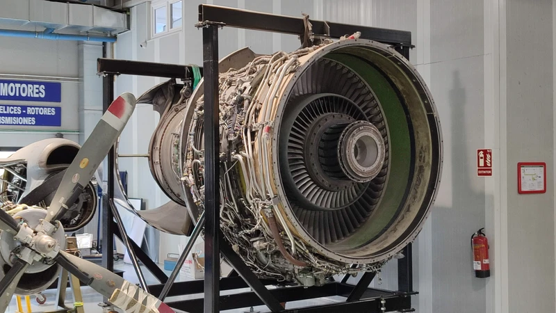 Motor turbof�n en el taller de motores de Aviation Group. Foto: Aviation Group