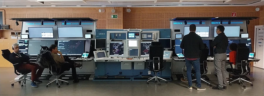 Nuevas posiciones iFOCUCS en la sala de operaciones del Centro de Control de Valencia. Foto: Enaire