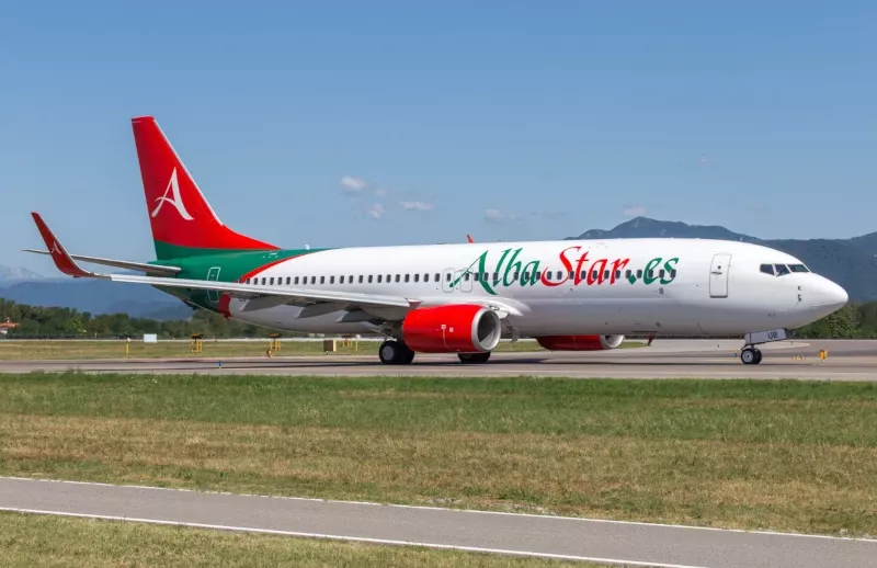 Aeronave de Albastar en pista. Foto: Albastar 