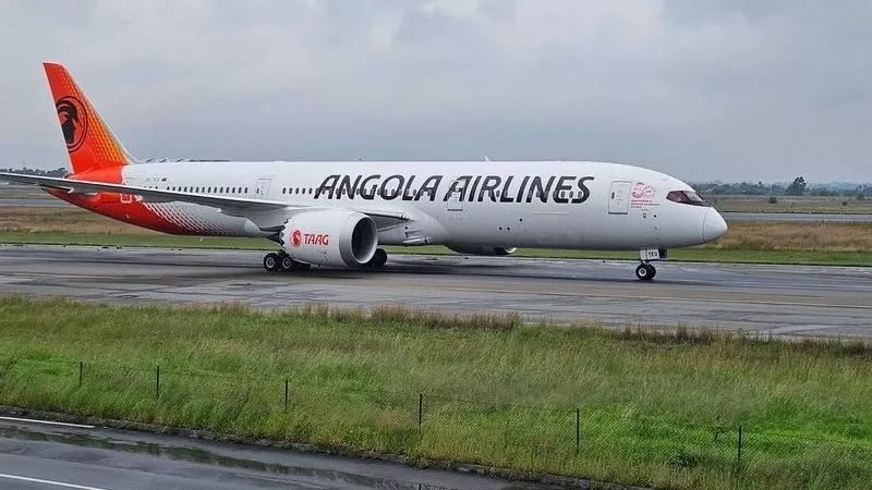 Boeing 787- 9 Dreamliner lnea area angolea TAAG.