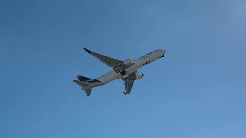 Boeing 767F de Latam Cargo en vuelo. Foto: Latam Cargo