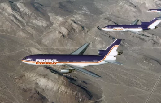 Flota Federal Express, 1981 aprox- DC10-10, 727-100 y Dassault Falcon 200C. Foto: Coleccin Van Herbruggen