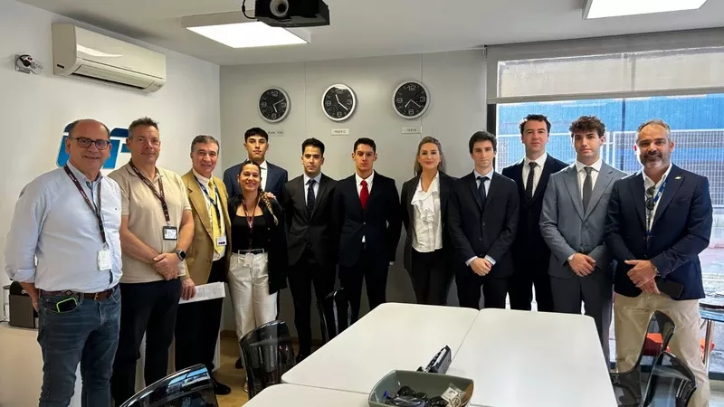 Alumnos de European Flyers durante las pruebas de Volotea. Foto: European Flyers