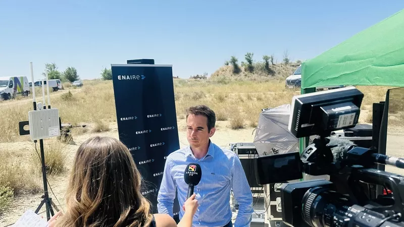 Rodrigo Benedit, de ENAIRE, particip en las pruebas con drones en Zaragoza dentro del proyecto U-ELCOME. Foto: Enaire