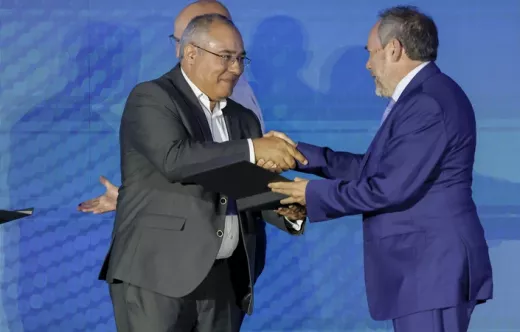 El director de Sistemas de Enaire, Jos Luis Rodrguez Castro, al recoger el premio a Enaire por su innovacin en la transformacin digital de la gestin area.