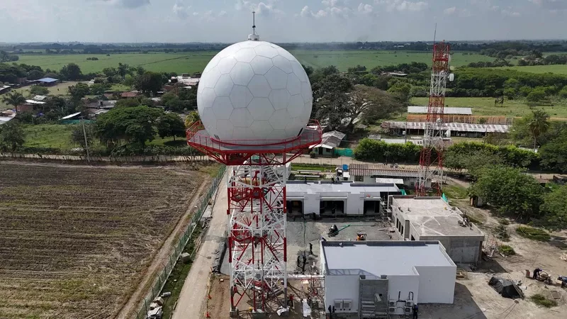 Nuevo radar de Indra instalado en Colombia. Foto: Indra