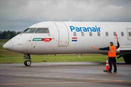 Un avin de Paranair.