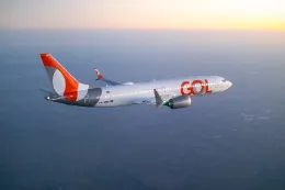Aeronave Boeing 737 MAX de Gol Linhas Areas en vuelo. Foto: Gol