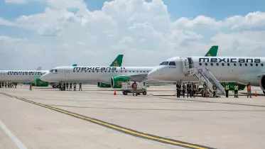 Aviones de Mexicana en el aeropuerto.