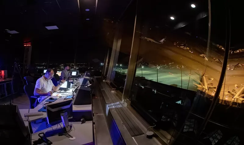 Controladores en la Torre de Control de Gran Canaria