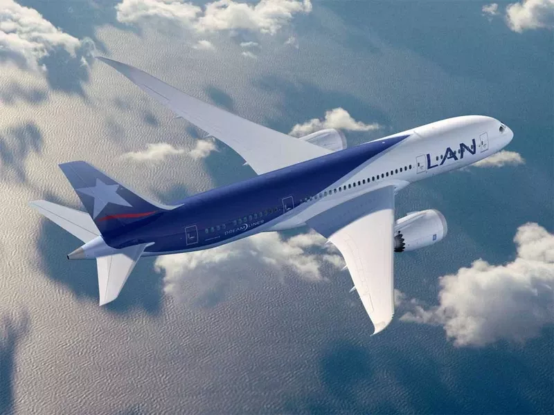 El Primer Boeing 787 de LAN.