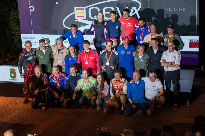 Foto de grupo de pilotos. Foto: Jaime Ollero