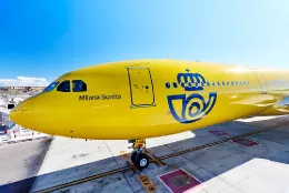 El primer avin de Correos Cargo bautizado como Milana Bonita. Foto: Correos