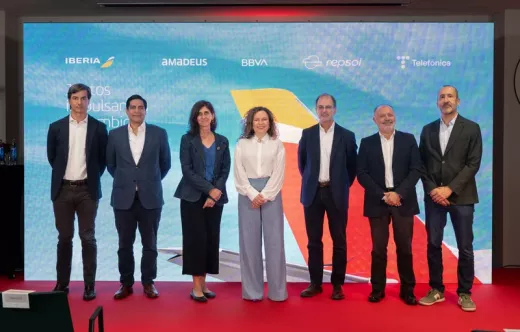 Foto de grupo del evento Crculo SAF con responsables de Amadeus, BBVA, Repsol y Telefnica. Foto: Iberia