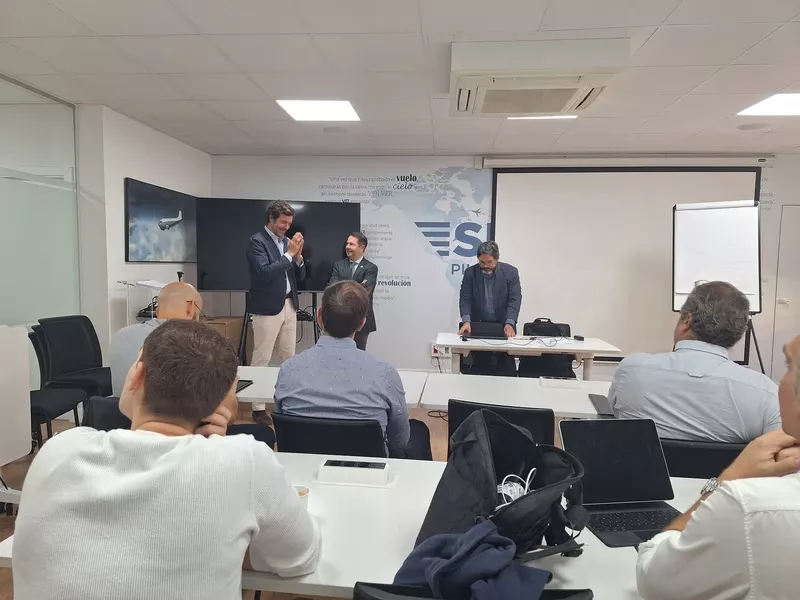 Acto inaugural del Curso Pasarela de Adaptacin al Grado en Piloto de Aviacin Comercial y Operaciones Areas, correspondiente al curso acadmico 2025-2026. Foto: Adventia