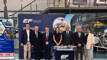 La jornada de bienvenida reuni al conseller de Educacin, Jos Antonio Rovira; al secretario autonmico de Empleo y director general de LABORA, Antonio Galvn; al alcalde de Mutxamel, Rafael Garca Berenguer; la concejala de Educacin, Loreto Riera; el presidente de European Flyers, Luis Miano San Valero; el director general, Luis Miano Gmez; y la directora de Comunicacin, Eva Miano Gmez.  Foto: European Flyers