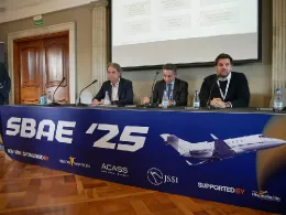 Mesa redonda del evento SBAE 2025 sobre la temtica Regulacin y fiscalidad en la aviacin de negocios europea, participada por: Presidente e Internacional de SBAE 2025 Consultor, y participado por: Sven Wassmer, Jefe del Departamento de Baja Aviacin en Monereo Meyer Abogados; Rman Kok, director de Asuntos Pblicos y Comunicaciones EBAA; Luis Soto, Socio del Grupo Fiscal en Watson Farley & Williams (WFW). Foto: Diego Gmez