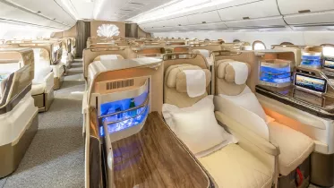Cabina renovada de Business Class de Emirates. Foto: Emirates