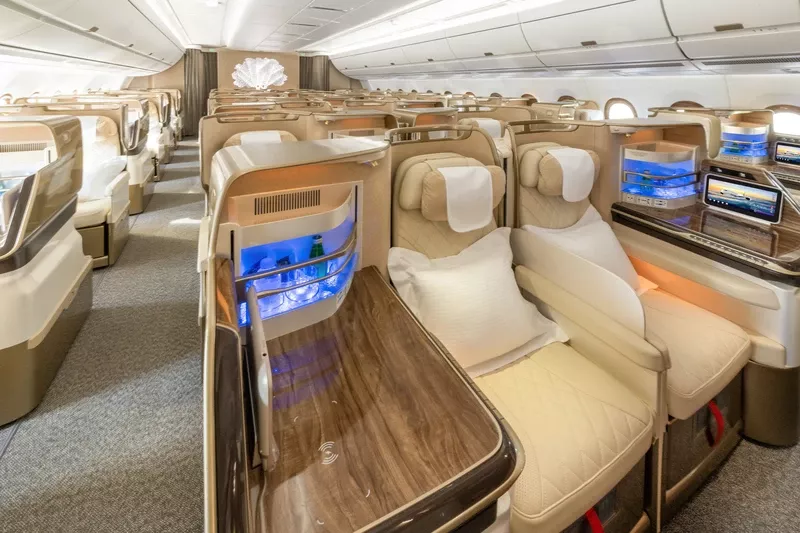 Cabina renovada de Business Class de Emirates. Foto: Emirates