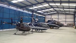 Helicpteros en las instalaciones de World Aviation Group.