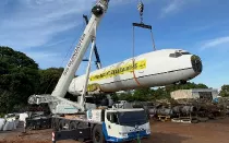 Boeing 727-200 inundado de Total Linhas Areas donado al Museo Militar Brasileo en Panambi. 