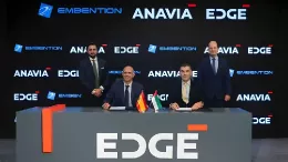 Representantes de Anavia y Embentin tras firma del memorndum de entendimiento durante el Dubai Airshow 2025. Foto: Embention