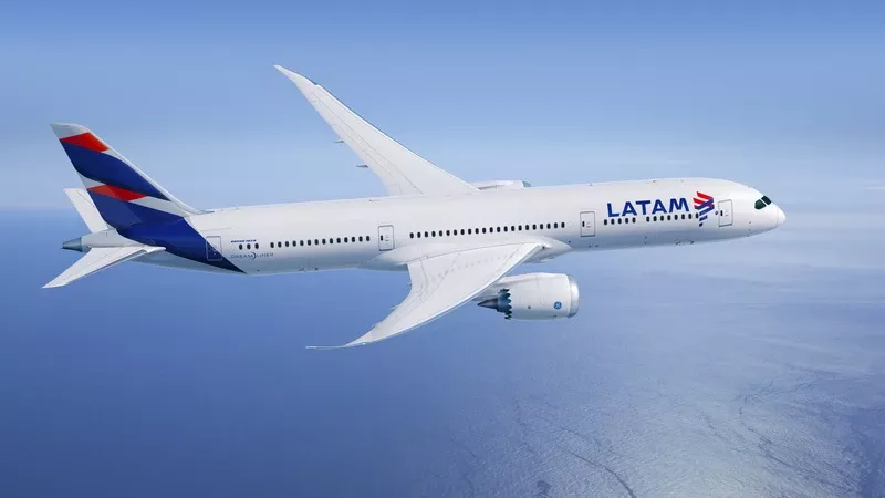 Avin de LATAM Airlines.