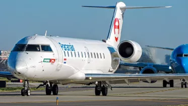 Aeronave de Paranair en pista. 