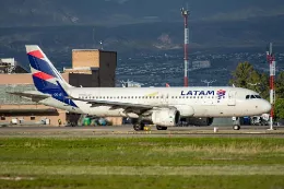 Avi�n de Latam Airlines.