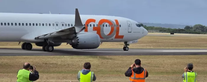 Participantes en el Spotter Day del Aeropuerto Internacional de Punta del Este.
