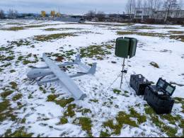 UAV VTOL de ala fija ZEUS de Ekolot Aerospace & Defense.