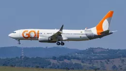 Avi�n de GOL Linhas A�reas en vuelo.