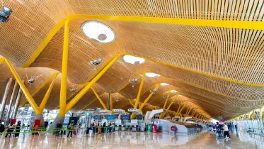 Interior del Aeropuerto de Madrid-Barajas. Foto: Aena Interior del Aeropuerto de Madrid-Barajas. Foto: Aena