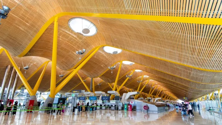 Interior del Aeropuerto de Madrid-Barajas. Foto: Aena