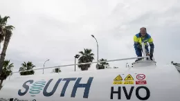 Veh�culo de abastecimiento de biocombustible HVO de South Europe Ground Services. Foto: South