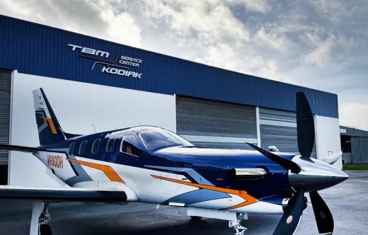 Este es uno de los seis TBM 980 que han llegado a EE. UU. desde el lanzamiento de la nueva versi�n TBM el 15 de enero. Se utilizar� como avi�n de demostraci�n de Daher Aircraft, con base en las instalaciones de la compa��a en Pompano Beach, Florida. Foto: Daher
