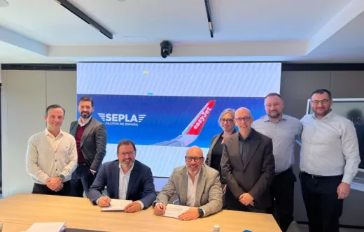 Sepla y EasyJet firman el III Convenio Colectivo con subidas salariales y mejoras laborales para los pilotos en Espa�a hasta 2028.