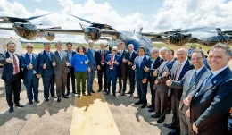 Al acto del vuelo de prueba de Eve Air Mobility asistieron el presidente Luiz In�cio Lula da Silva, la ministra de Ciencia, Tecnolog�a e Innovaci�n, Luciana Santos; el ministro de Puertos y Aeropuertos, Silvio Costa Filho; el presidente de la ANAC, Tiago Chagas Faierstein; y el presidente del BNDES, Aloizio Mercadante, entre otros representantes institucionales y medios de comunicaci�n. Foto: Eve Air Mobility