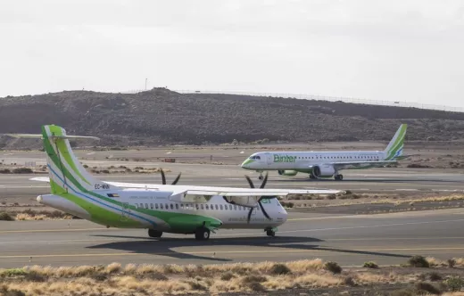 Aviones de Binter en el aeropuerto. Foto: Binter