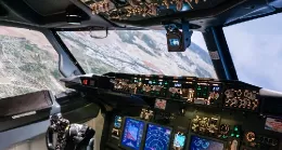 Controles y pantallas de la cabina del simulador �Gen 738 flight training device� de Lasa Dynamics. Foto: Lasa Dynamics