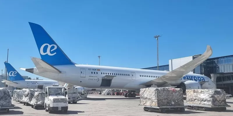 Avión de Air Europa Cargo en pista. Foto: Air Europa Avión de Air Europa Cargo en pista. Foto: Air Europa