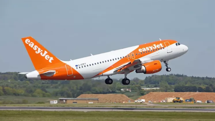 Avi�n de Easyjet.