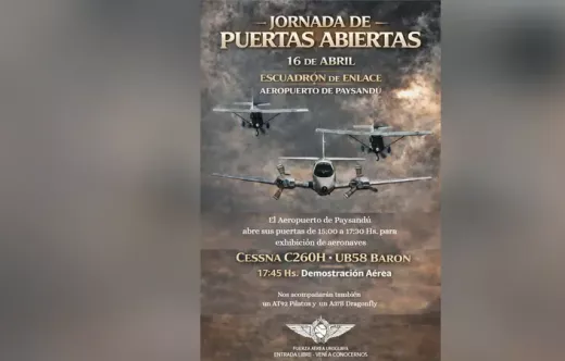Cartel de la Jornada de Puertas Abiertas del Aeropuerto de Paysand�.