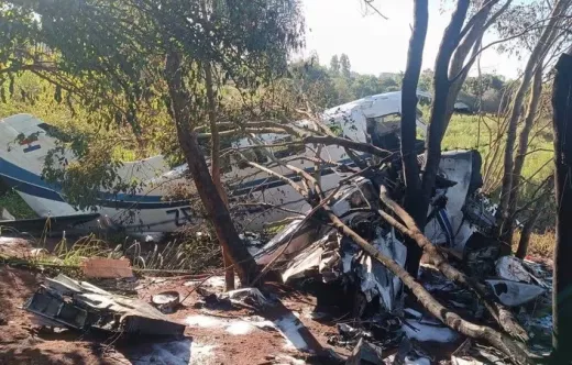 Cessna 402B (matr�cula ZP-BEE) accidentado. Foto: ABC Color