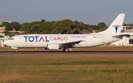 Boeing 737/400 F de Total Linhas A�reas.