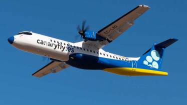 Aeronave de Canaryfly en vuelo.
