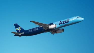 La flota de Azul con el nuevo nombre Azul Log�stica. 