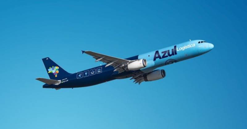 La flota de Azul con el nuevo nombre Azul Log�stica. 